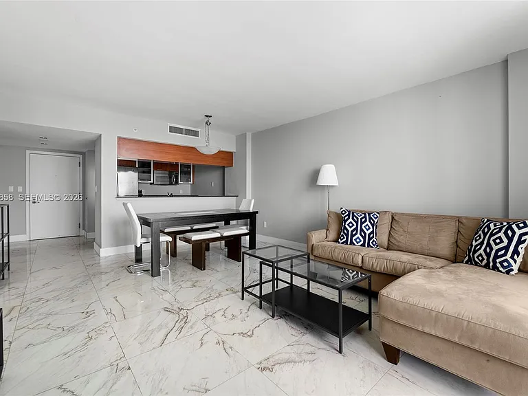 1800 N Bayshore Dr #1806 — Photo 11