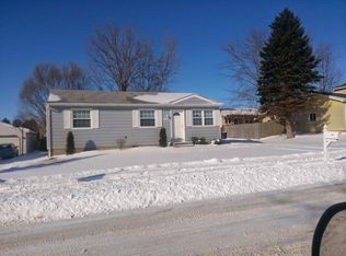 2056 Brooksboro Dr, Erie, PA