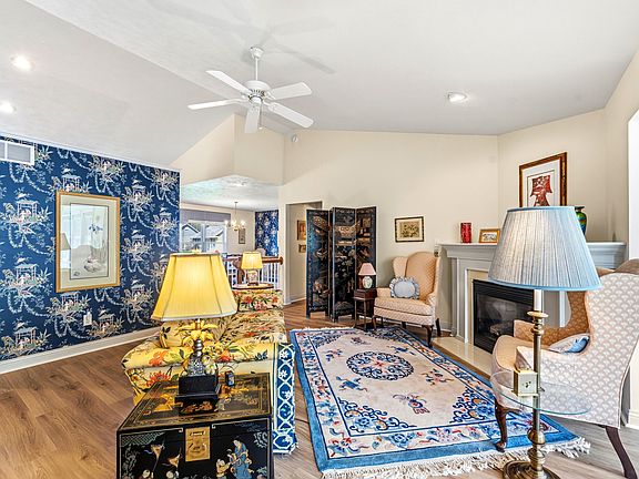 5th image of 9847 Fort Myers Pkwy #48