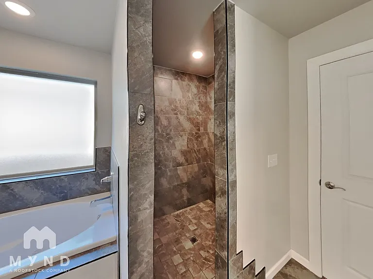 5400 Riverrun Ct — Photo 13
