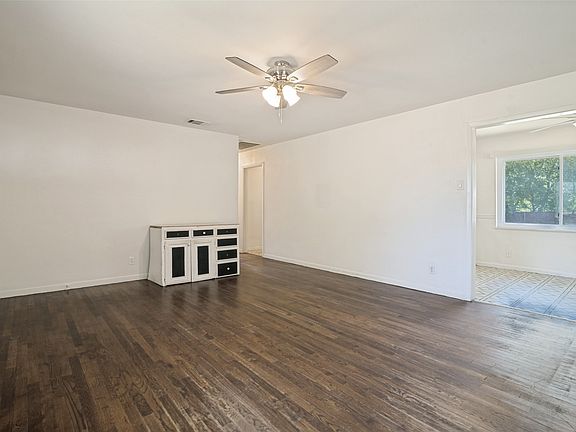 5th image of 203 W College St