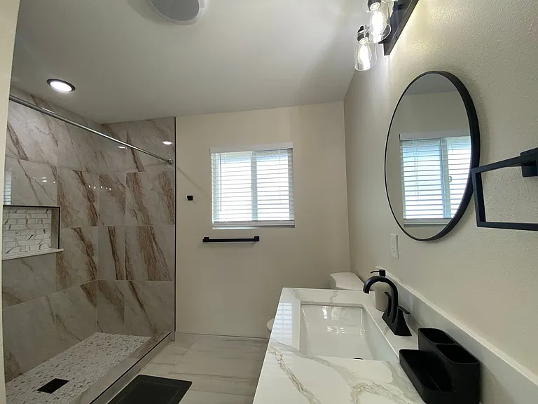 16-2115 Emerald Dr — Photo 14