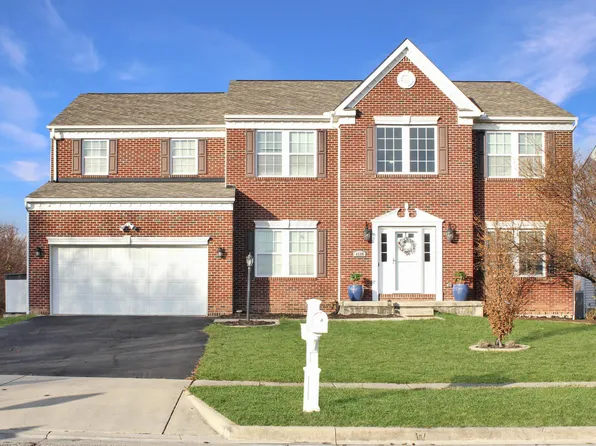 4500 Orangeberry Dr, Grove City, OH 43123