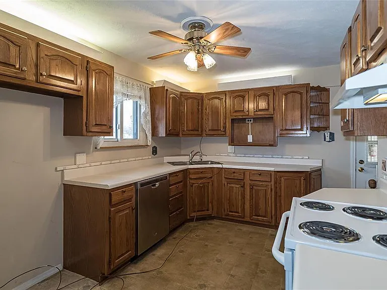 11943 Glen West Dr — Photo 19