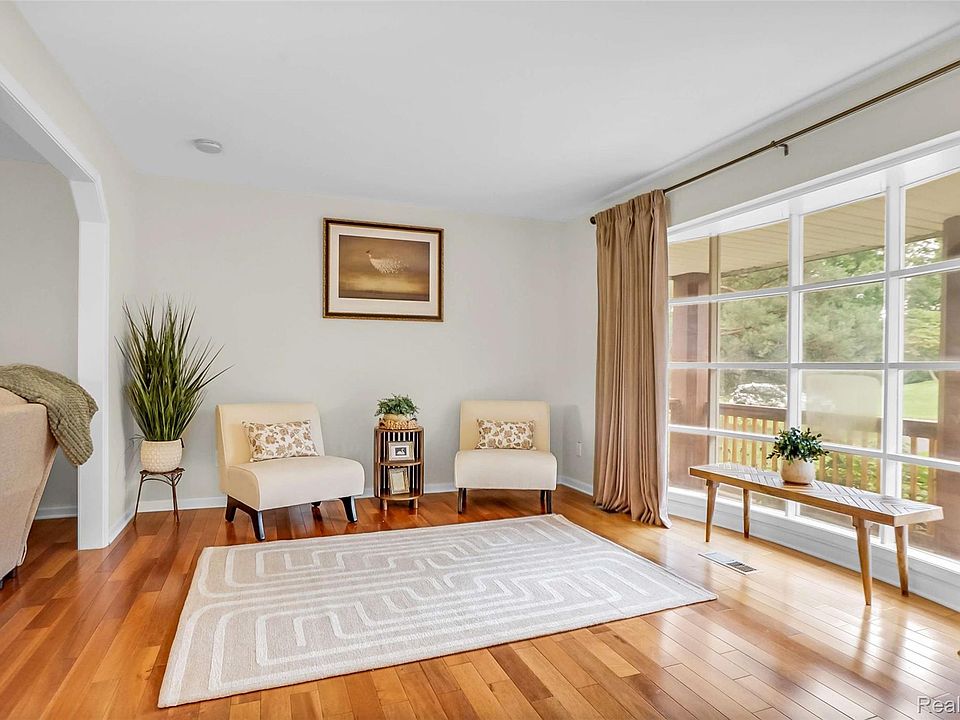 5076 Watergate Rd, photo 10