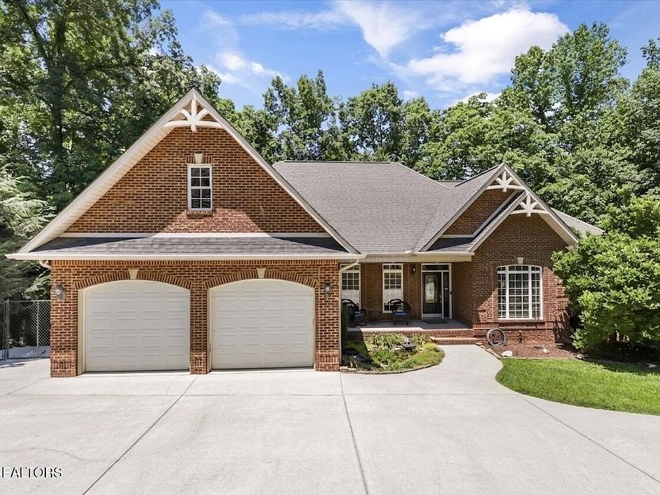 1st image of 103 Winchester Cir