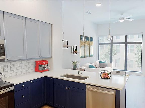 5th image of 4524 Mattie St #103