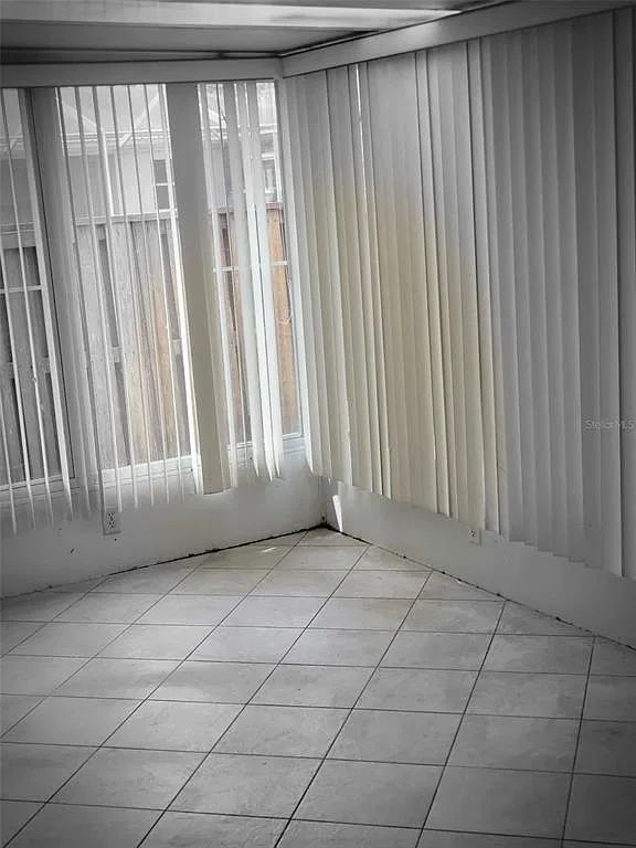 2 bed, 2.5 bath, 1288 sqft, $1,700 — Photo 4