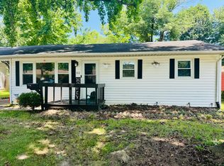 912 Boston Rd, Marion, IL 62959