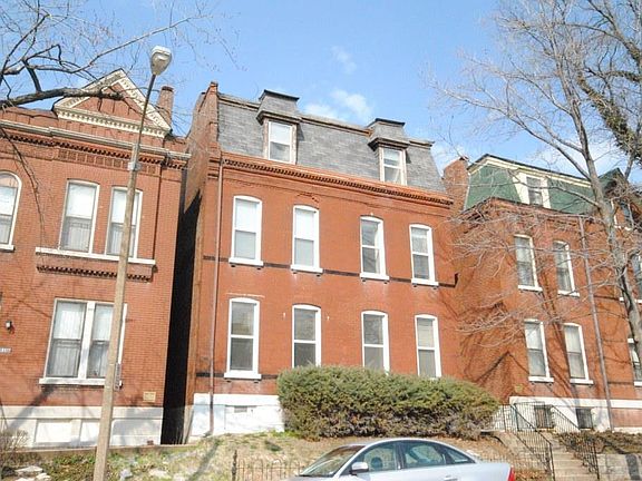 2nd image of 1927 Congress St