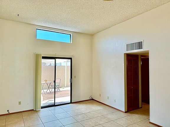 3rd image of 2853 N Palo Verde Blvd #1