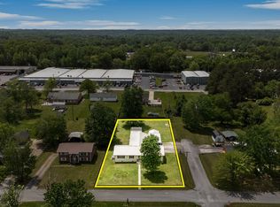 1300 S Polk St, Tullahoma, TN 37388