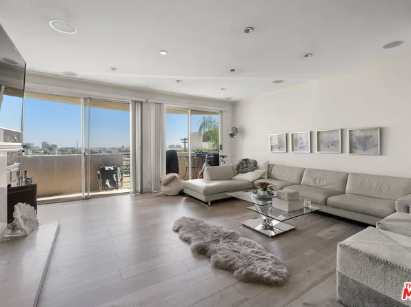 11535 Rochester Ave Unit 301, Los Angeles, CA 90025