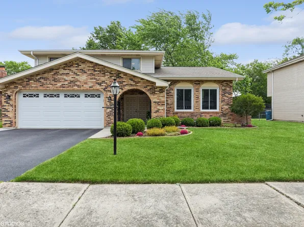 22141 Scott Dr, Richton Park, IL 60471