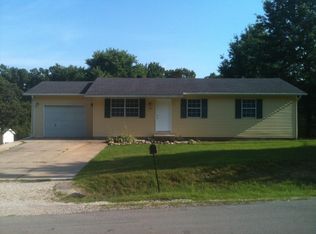 1336 White Oak Dr, Poplar Bluff, MO 63901