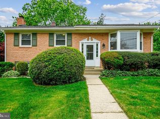 11806 Seven Locks Rd, Rockville, MD 20854