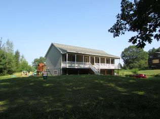 26 Demeritt Ave, Lee, NH 03861