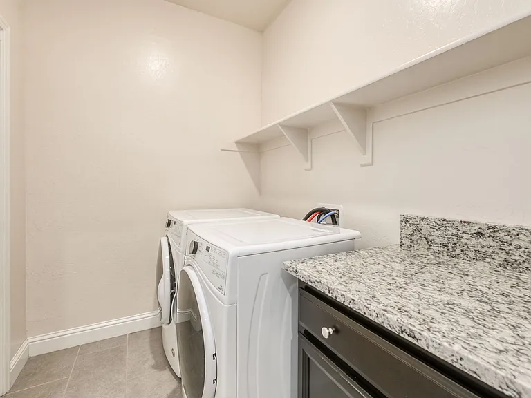4129 Alamos Ave — Photo 18