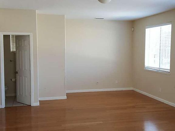 2nd image of 4166 Penny Ln