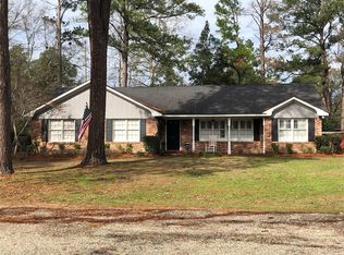 208 Pine Needle Dr, Selma, AL 36701