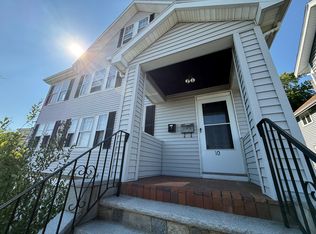 10 Edgecliff Rd #1, Watertown, MA 02472