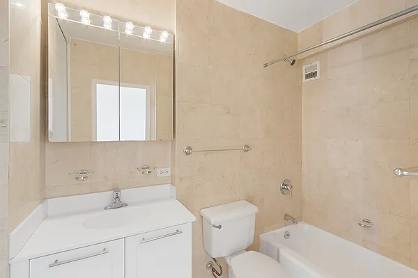 Rented by Platinum Properties | media 11