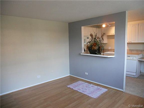 3rd image of 1390 N Emerson St APT 103