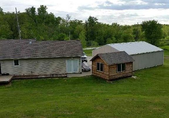 2nd image of 1601 Newbold Dr
