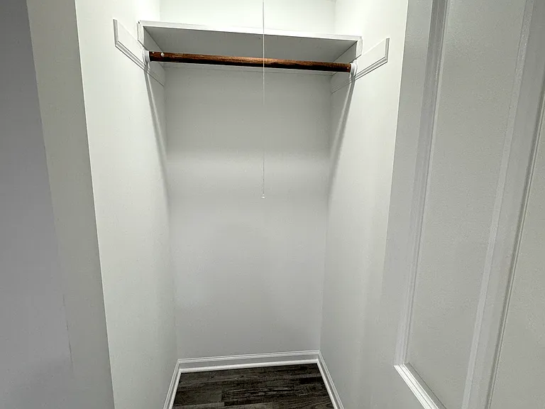 717 Barnsdale Rd #BASEMENT — Photo 6