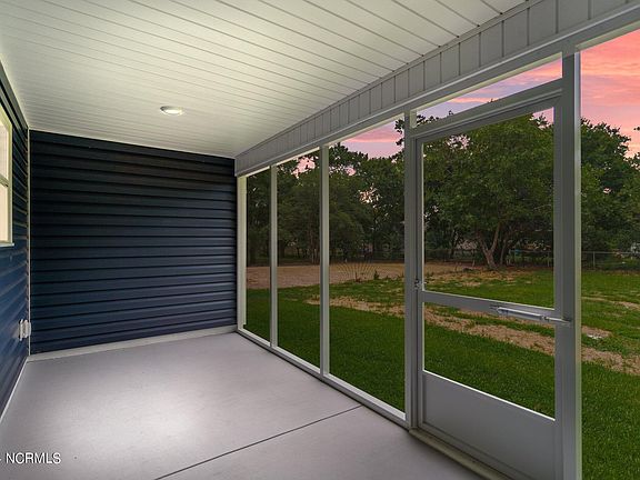 5th image of 3061 Pine Hill Drive SW