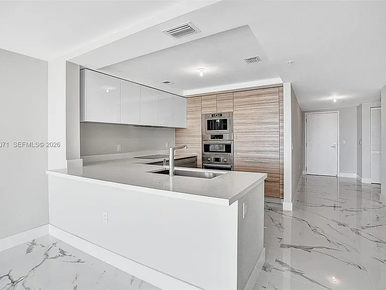 330 Sunny Isles Blvd #5-2205 — Photo 3