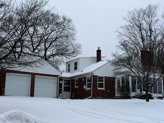 4th image of 1600 Oswego St NW