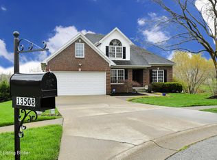 13508 Hunters View Ct, Prospect, KY 40059