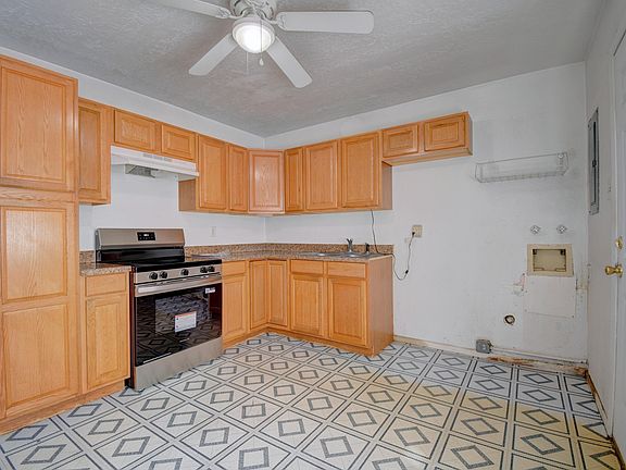 4th image of 1536 Garcia St NE