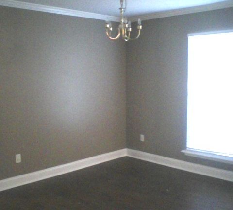 4th image of 120 McDonald Ct