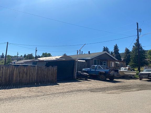 3rd image of 506 Aspen St