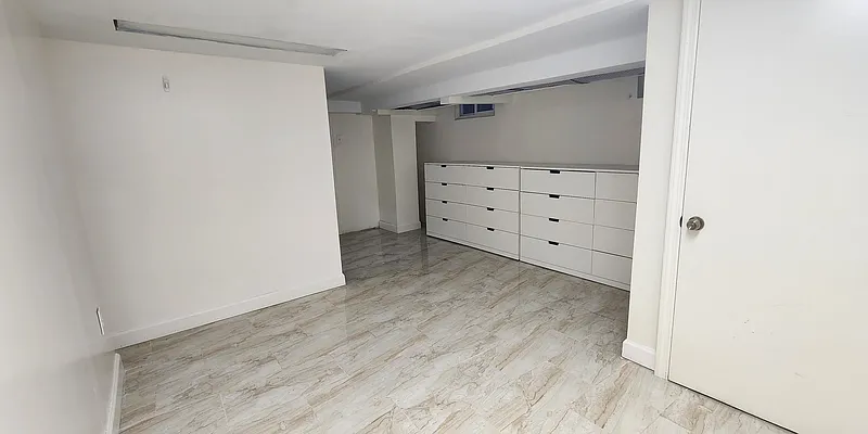 Sold by Oxford Property Group | media 27