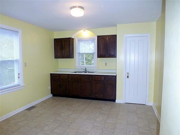 5th image of 427 Greenwell Ave