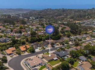 1642 Juniperhill Dr, Encinitas, CA 92024