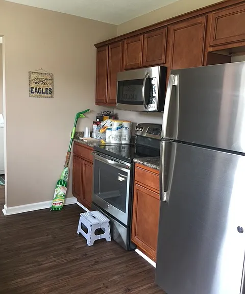 195 Herschel Dr — Photo 26