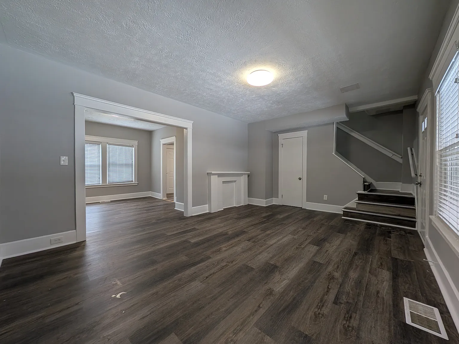 3 bed, 1200 sqft, $1,397 — Photo 4