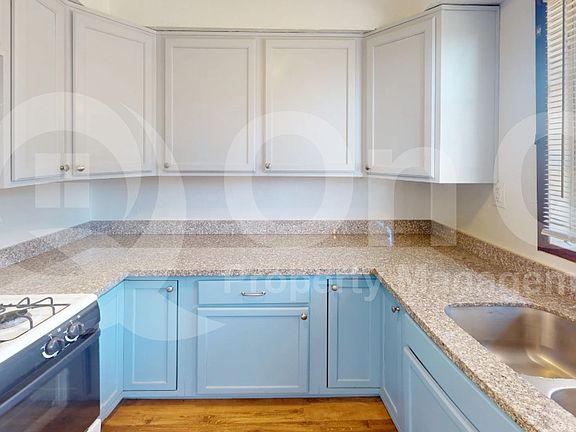 3rd image of 3620 S Belmar Ave APT 2