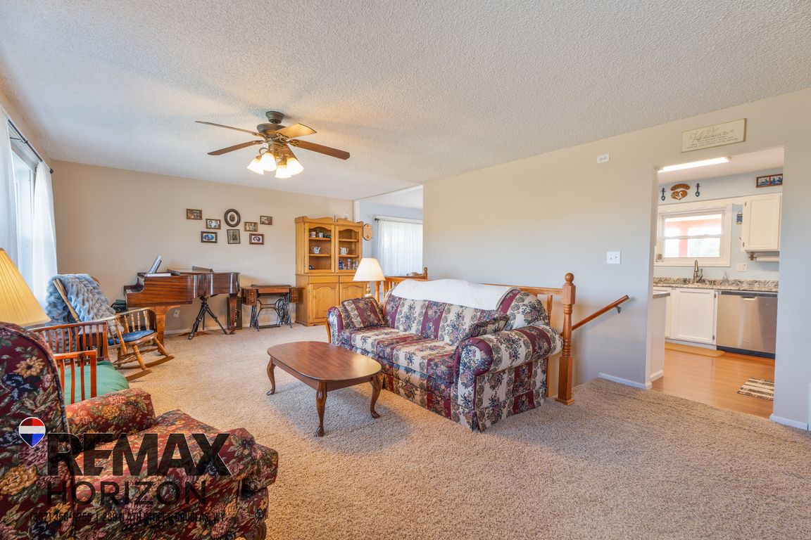 next background image