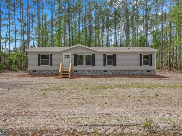 29 Clyde Rd, White Oak, GA 31568