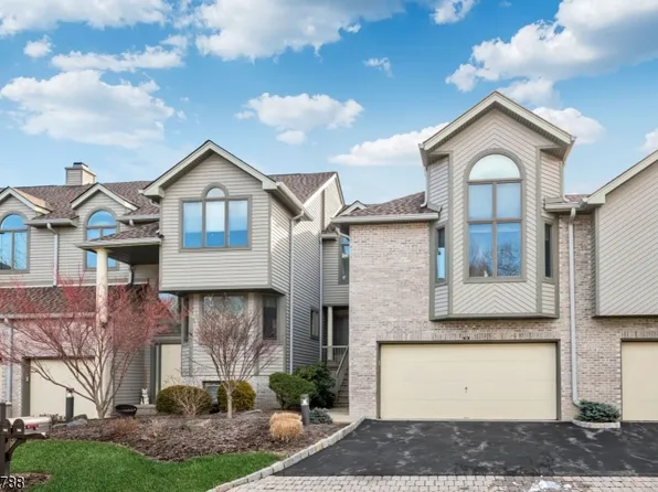 704 Holly Ct, Norwood Boro, NJ 07648