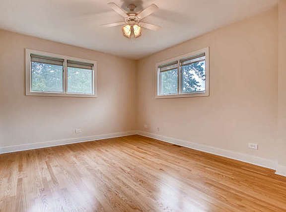 5th image of 254 Chicago Ave APT A