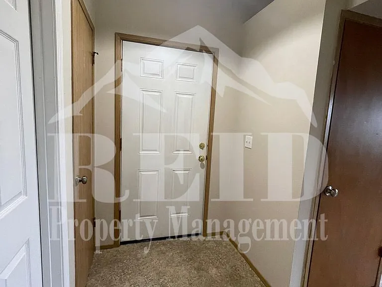 505 S Summit Ave #A-D — Photo 6