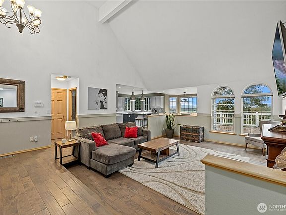 5th image of 4725 Monte Vista Place