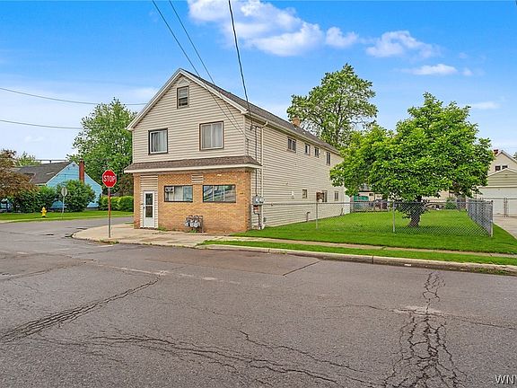 5th image of 130 Crocker St
