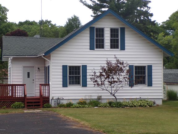 2nd image of 913 Chambers St